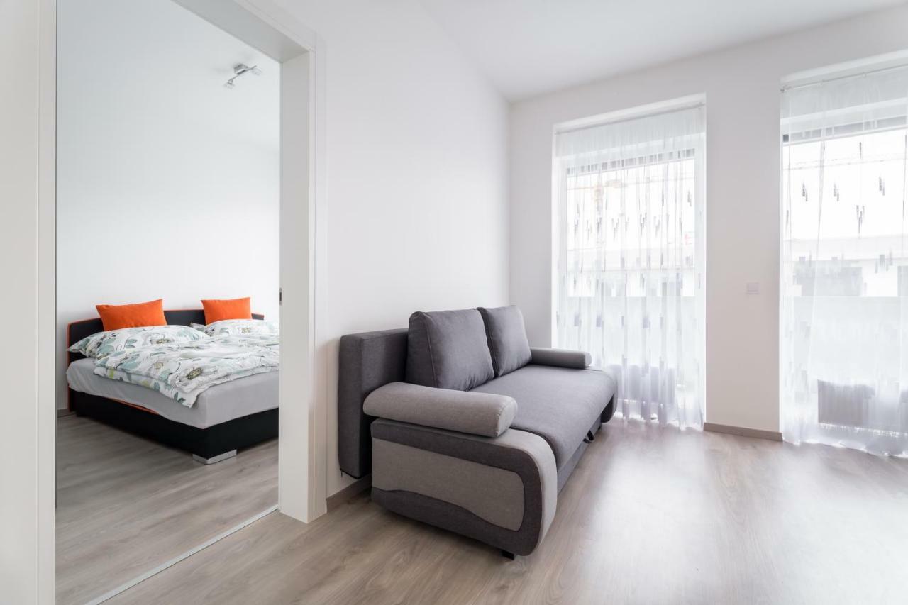 Bpr Chic White Home With Terrace & A/C & Garage Budapeszt Zewnętrze zdjęcie